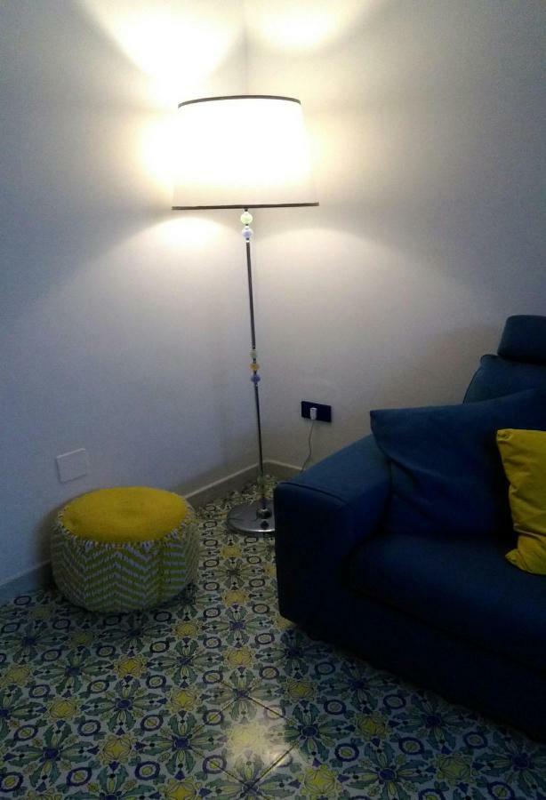 Bed and Breakfast Il Sorriso Salerno Exterior foto